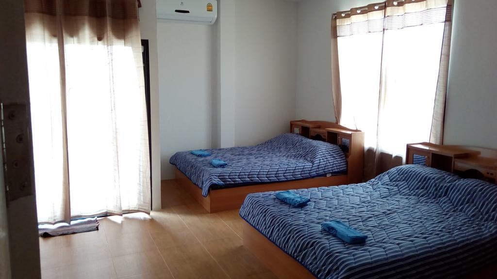 Suratthani Airport Campsite Surat Thani Esterno foto
